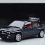 Lancia Delta HF Integrale Club Italia Azul Kyosho 1:18 - image 8 of 8