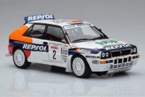 Lancia Delta HF Integrale Evoluzione #2 C. Sainz / L. Moya Tour de Corse 1993 Kyosho 1:18 08348J Metal - imagem 5 de 9