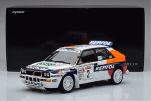 Lancia Delta HF Integrale Evoluzione #2 C. Sainz / L. Moya Tour de Corse 1993 Kyosho 1:18 08348J Metal - imagem 9 de 9