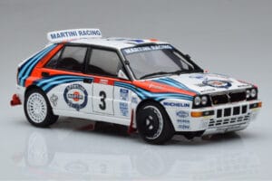 Lancia Delta HF Integrale Evoluzione #3 D. Auriol / B. Occelli Tour de Corse 1992 Kyosho 1:18 08348H Metal - imagem 5 de 9