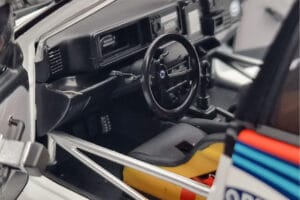 Lancia Delta HF Integrale Evoluzione #3 D. Auriol / B. Occelli Tour de Corse 1992 Kyosho 1:18 08348H Metal - imagem 7 de 9