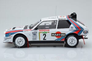 Lancia Delta S4 #2 M. Alen / I. Kivimaki Rally San Remo 1986 IXO 1:18 18RMC130A Metal - imagem 3 de 6
