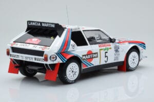 Lancia Delta S4 #5 M. Biasion / T. Siviero Rally San Remo 1986 IXO 1:18 18RMC130B Metal - imagem 2 de 6