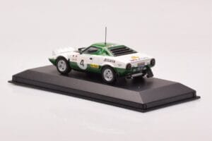 Lancia Stratos Alitalia #4 B. Waldegaard / H. Thorzelius Winner Rally Sweden 1975 Minichamps 1:43 430751204 Metal - imagem 3 de 4