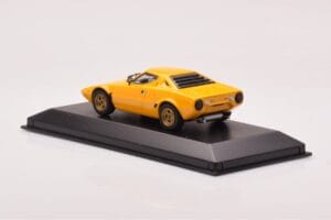 Lancia Stratos Amarelo Minichamps 1:43 430125020 Metal - imagem 3 de 4