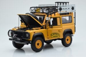 Land Rover Defender 90 Camel Trophy Borneo 1985 Almost Real 1:18 810213 Metal - imagem 2 de 8
