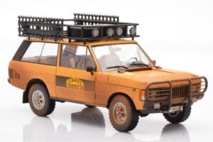 Land Rover Defender 90 Camel Trophy Sumatra 1981 Almost Real 1:18 810107 Metal - imagem 6 de 8