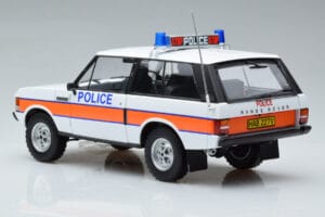 Land Rover Range Rover Polícia Almost Real 1:18 810115 Metal - imagem 6 de 9