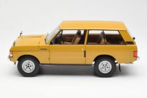 Land Rover Range Rover Classic Amarelo Almost Real 1:18 ALM810103 Metal - imagem 4 de 8