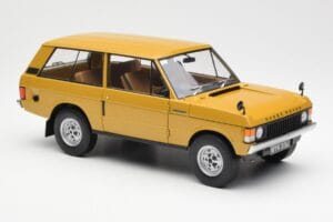 Land Rover Range Rover Classic Amarelo Almost Real 1:18 ALM810103 Metal - imagem 6 de 8