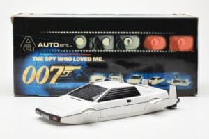 Lotus Esprit Type 79 James Bond The Spy Who Loved Me Submarine Branco AUTOart 1:18 75306 Metal - imagem 2 de 8