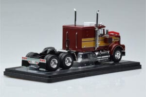 Marmon CHDT Vermelho Dourado IXO 1:43 TR157 Metal - imagem 2 de 6