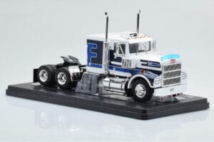 Marmon CHDT Branco Azul IXO 1:43 TR083 Metal - imagem 3 de 4
