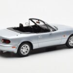 Mazda MX-5 NA Prata Norev 1:18 - image 2 of 7