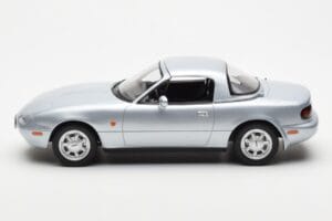 Mazda MX-5 NA Prata Norev 1:18 188023 Metal - imagem 4 de 7