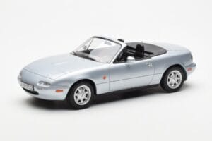 Mazda MX-5 NA Prata Norev 1:18 188023