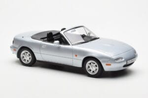 Mazda MX-5 NA Prata Norev 1:18 188023 Metal - imagem 5 de 7