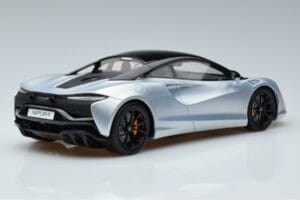 McLaren Artura Prata GT Spirit 1:18 GT873 Resina - imagem 2 de 6