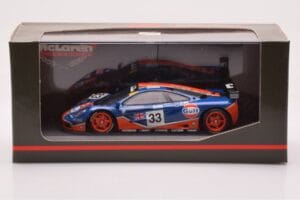 McLaren F1 GTR #33 Gulf Racing R. Bellm / M. Weaver / J-J. Lehto 24 Hours of Le Mans 1996 Minichamps 1:43 530164333 Metal - imagem 4 de 4