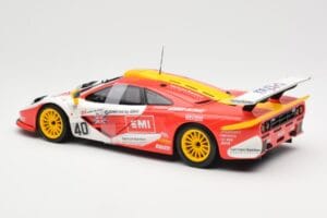 McLaren F1 GTR #40 J. O'Rourke / M. Sugden / P. Auberlein EMI 24 Hours of Le Mans 1996 UT Models 1:18 39820 Metal - imagem 5 de 6