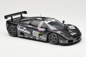 McLaren F1 GTR #59 J-J. Lehto / Y. Dalmas / M. Sekiya 24 Hours of Le Mans Winner 1995 UT Models 1:18 530151859 Metal - imagem 4 de 6