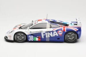 McLaren F1 GTR #38 M. Duez / M. Soper / E. Lafitte Team Bigazzi 24 Hours of Le Mans 1996 UT Models 1:18 80439421484 Metal - imagem 3 de 6