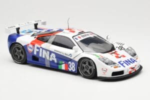 McLaren F1 GTR #38 M. Duez / M. Soper / E. Lafitte Team Bigazzi 24 Hours of Le Mans 1996 UT Models 1:18 80439421484 Metal - imagem 4 de 6