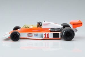 McLaren M23 #11 J. Hunt F1 World Champion 1976 MCG 1:18 MCG18612F Metal - imagem 3 de 6