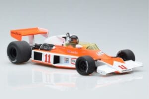 McLaren M23 #11 J. Hunt F1 World Champion 1976 MCG 1:18 MCG18612F Metal - imagem 4 de 6