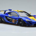McLaren P1 GTR Azul Com Riscas Amarelas AUTOart 1:18 - image 5 of 7