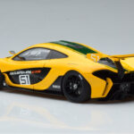 McLaren P1 GTR Amarelo Com Riscas Verdes AUTOart 1:18 - image 6 of 7