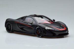 McLaren P1 Preto Mate AUTOart 1:18 76027 Metal - imagem 5 de 9