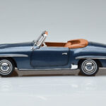 Mercedes 190 SL W121 Roadster Azul Norev 1:18 - image 5 of 8