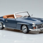 Mercedes 190 SL W121 Roadster Azul Norev 1:18 - image 6 of 8