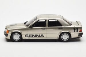 Mercedes 190E 2.3-16 W201 A. Senna Nurburgring Race of Champions 1984 Otto 1:18 OT1041 Resina - imagem 3 de 6