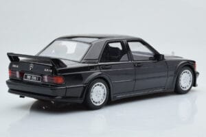 Mercedes 190E W201 2.5-16 Evo I Preto Otto 1:18 OT151 Resina - imagem 2 de 6