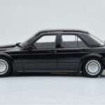 Mercedes 190E W201 2.5-16 Evo I Preto Otto 1:18 - image 3 of 6