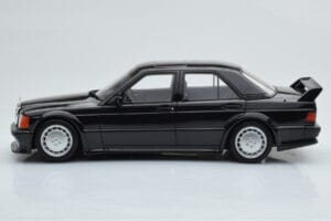 Mercedes 190E W201 2.5-16 Evo I Preto Otto 1:18 OT151 Resina - imagem 3 de 6