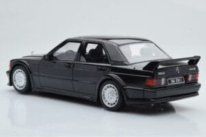 Mercedes 190E W201 2.5-16 Evo I Preto Otto 1:18 OT151 Resina - imagem 5 de 6