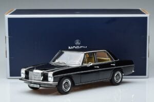 Mercedes 200 W115 Edição Limitada Norev 1:18 183775 Metal - imagem 8 de 8