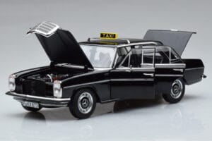 Mercedes 200 W115 Taxi Norev 1:18 183776 Metal - imagem 2 de 7
