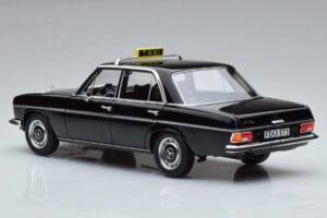 Mercedes 200 W115 Taxi Norev 1:18 183776 Metal - imagem 6 de 7