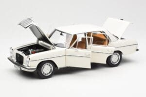 Mercedes 200 W115 Branco Norev 1:18 183770 Metal - imagem 2 de 8