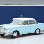 Mercedes 220 S W111 Azul Norev 1:18 183920 Metal - image 7 of 7