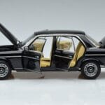 Mercedes 230E W123 Edição Limitada Norev 1:18 183711 Metal - image 4 of 8