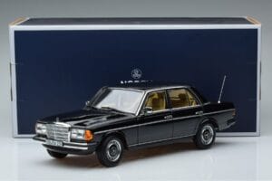 Mercedes 230E W123 Edição Limitada Norev 1:18 183711 Metal - imagem 8 de 8
