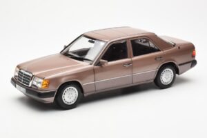 Mercedes 230E W124 Rosewood Metallic Edição Concessionário Norev 1:18 B66040697
