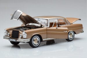 Mercedes 250 SE Coupe W111 Dourado Metálico Norev 1:18 183759 Metal - imagem 2 de 7