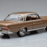 Mercedes 250 SE Coupe W111 Dourado Metálico Norev 1:18 - image 3 of 7
