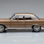 Mercedes 250 SE Coupe W111 Dourado Metálico Norev 1:18 - image 4 of 7
